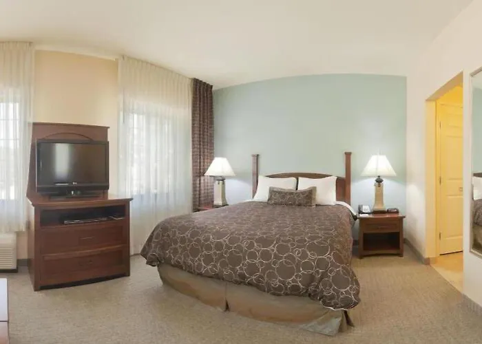 Hotel Staybridge Lafayette-airport By Ihg 3*