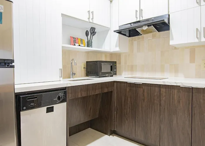 Staybridge Lafayette-airport By Ihg Hotel 3*